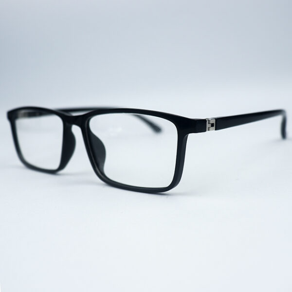 Easton Black Eyeglass 2 LN_1896