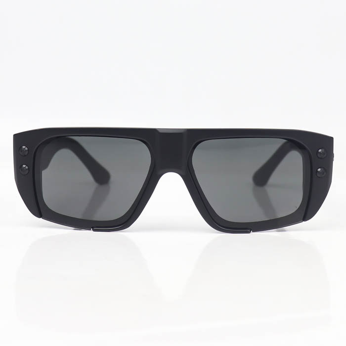 Grove Black 1 LN_2441 Grove Black