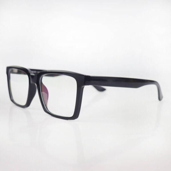 Alternative view of The Vertex Black